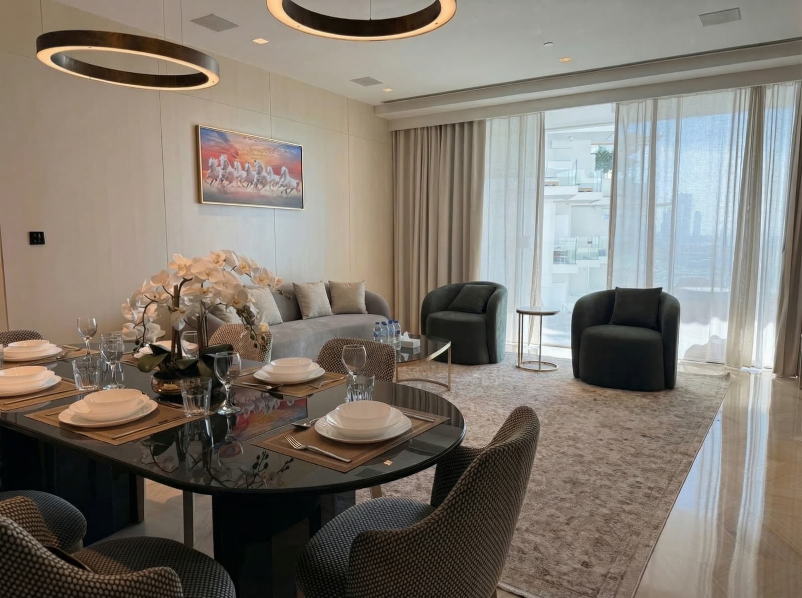 41007 Five Residences - 2