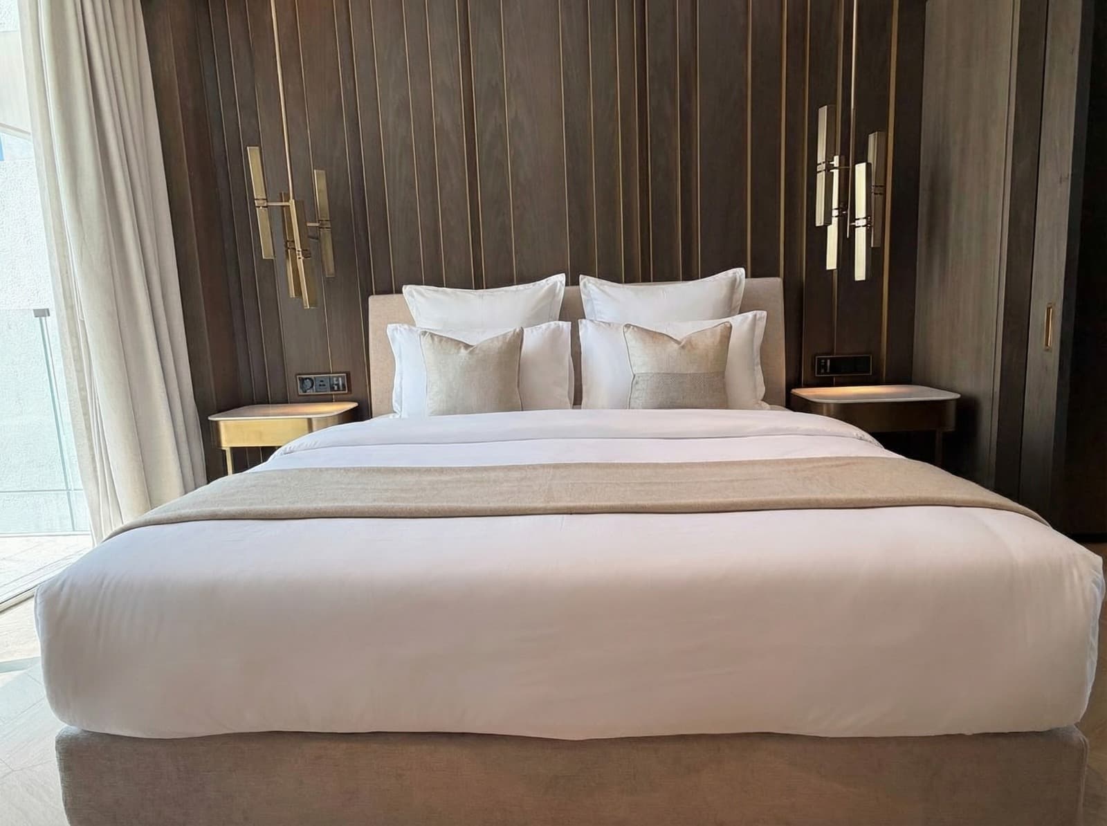 41007 Five Residences - 9